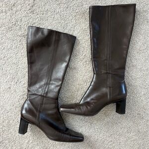 Vintage Michelle D Brown Leather Knee-High Boots